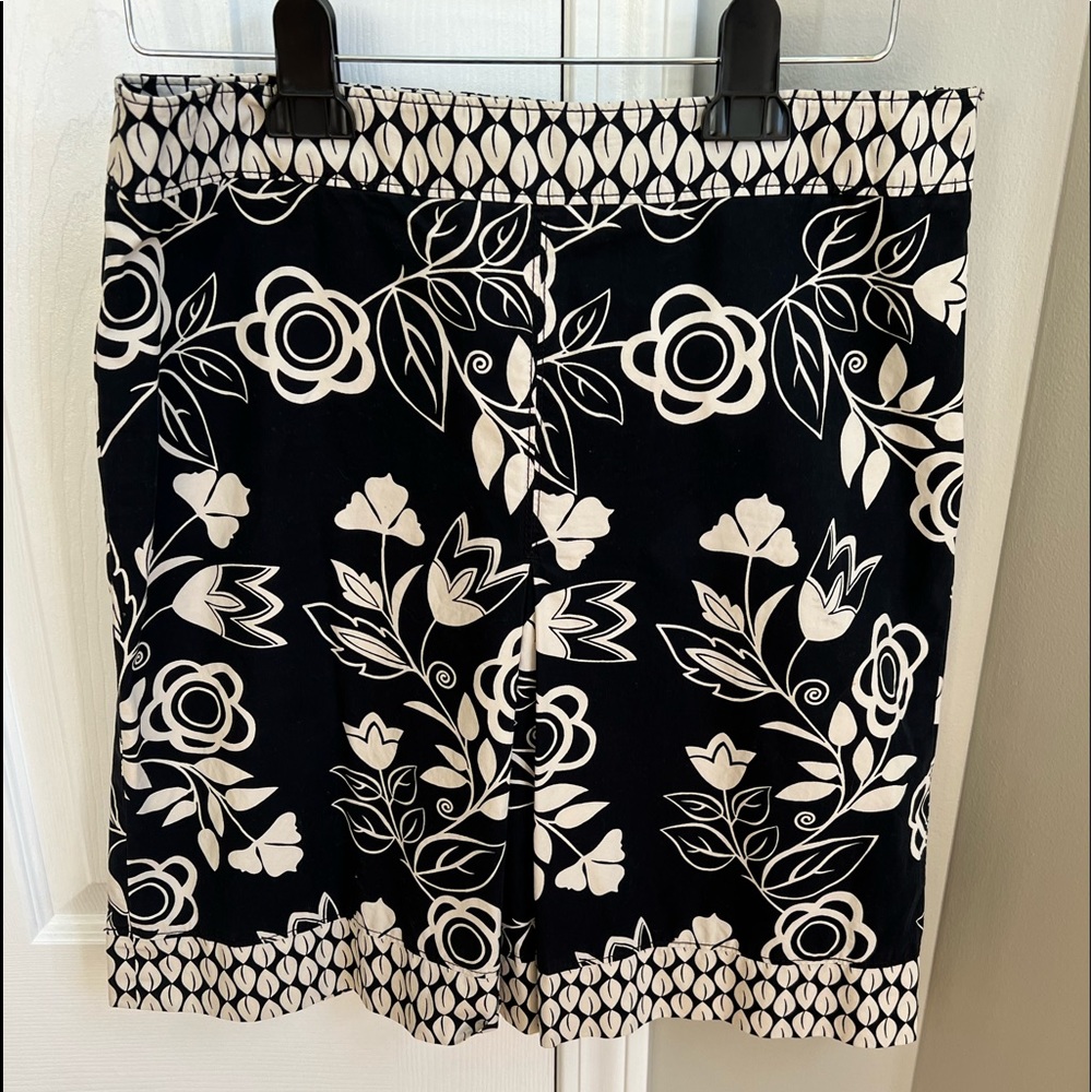 Ann Taylor Loft Flower Pattern Skirt Size 6